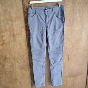 Slim Moto-Style Stretch Pants in Grey